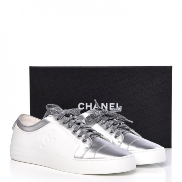 NIB Chanel Iridescent Goatskin Womens Sneakers 41 White Silver - Picture 1 of 16